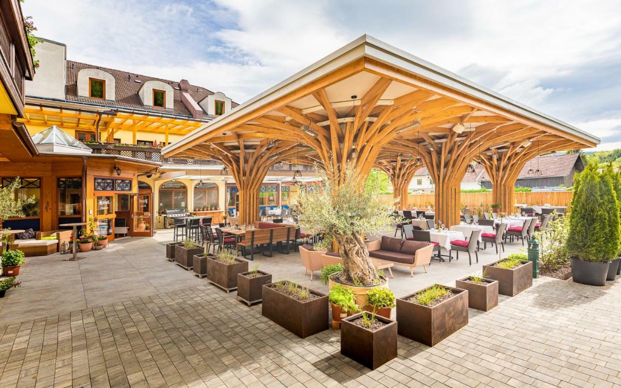 Hotel Post Hoenigwirt Kirchschlag in der Buckligen Welt Eksteriør billede